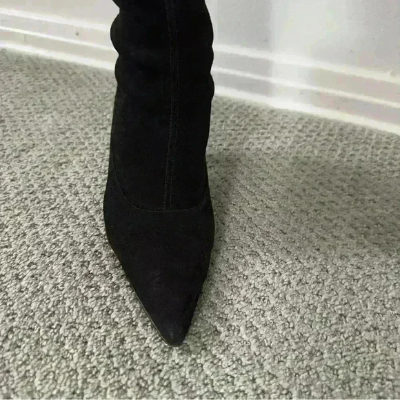 Stuart Weitzman black suede fashion boot “ heel 3” size 8.5  calf, Suede is soft - Picture 3 of 5